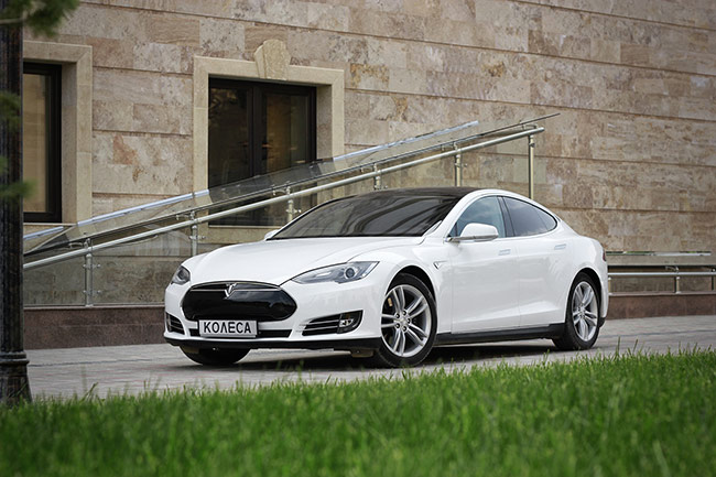 Tesla Model S