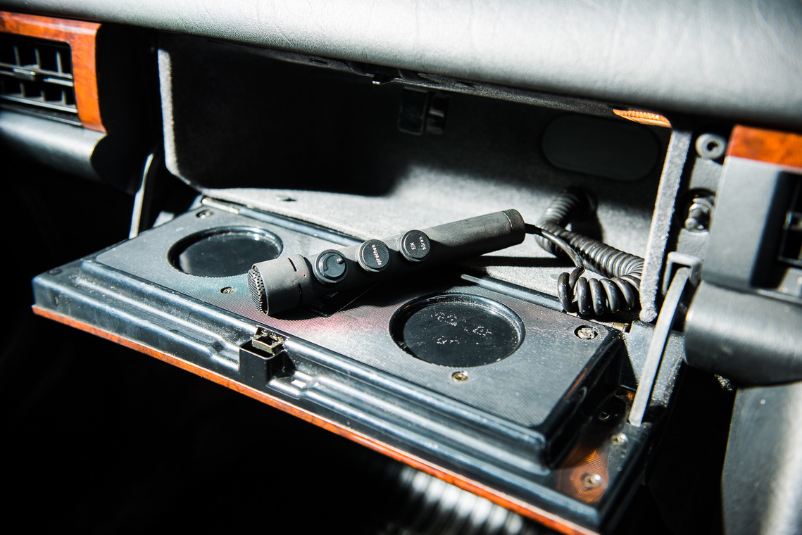 Mercedes-Benz 560 SEL