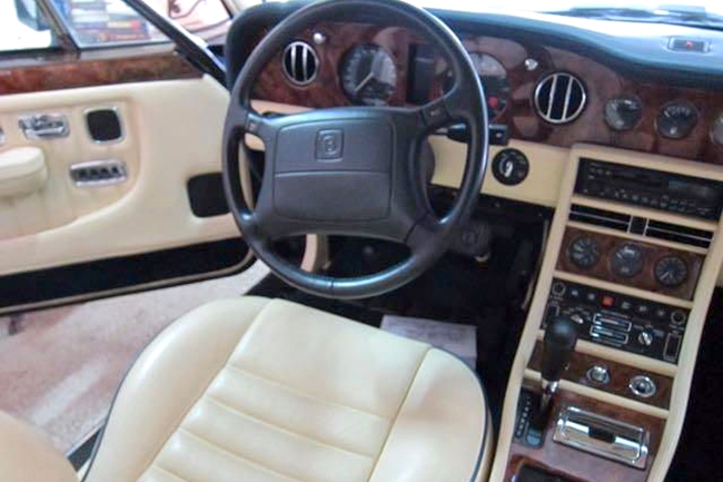 Bentley Brooklands Val d’Isere Bentley Brooklands Val d’Isere