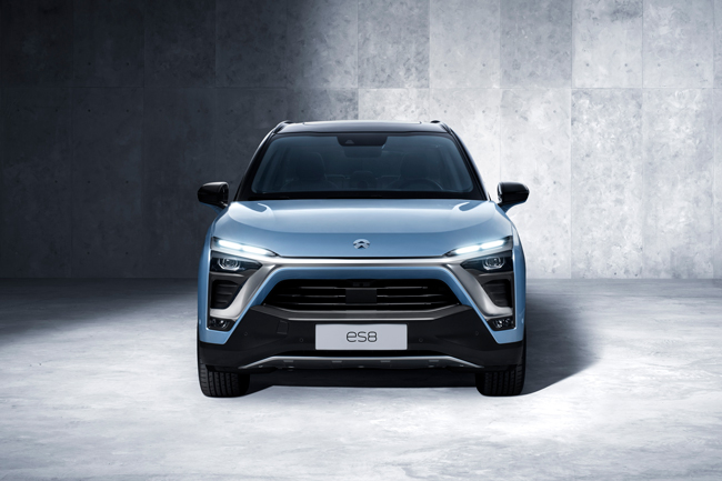 Nio ES8