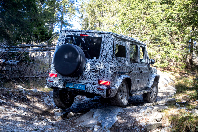 Новый Mercedes-Benz G-Class покажут 15 января