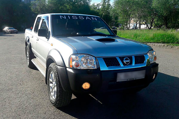 Nissan NP300