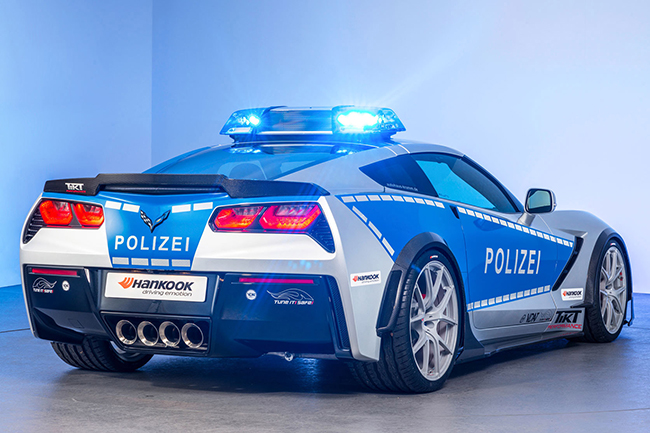 Полицейский Chevrolet Corvette