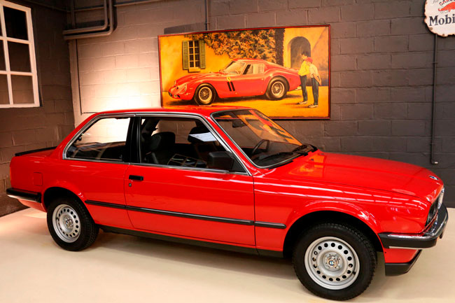 BMW E30 с пробегом всего 260 км выставили на продажу