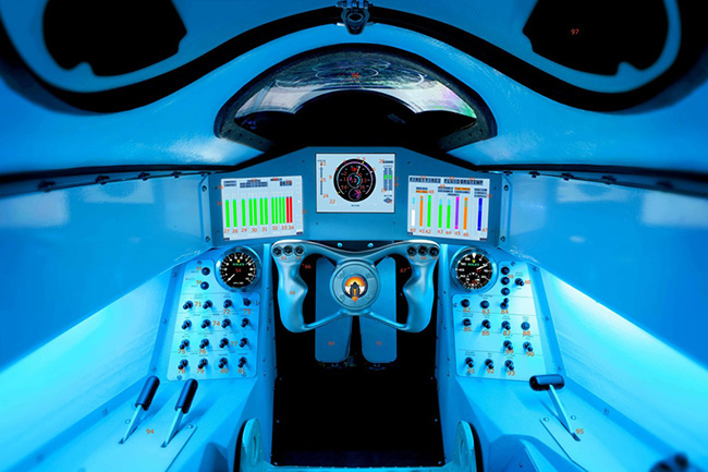 Интерьер Bloodhound SSC 650-1.jpg