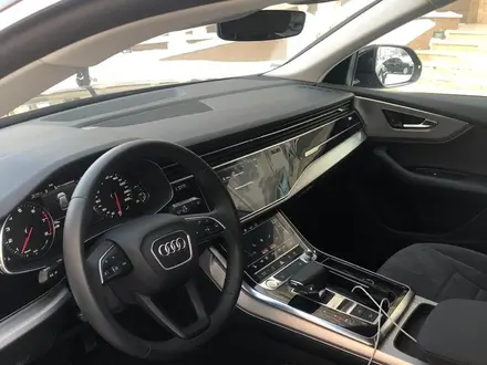 Audi Q8 2019 года за 45 000 000 тг. в Астана – фото 11