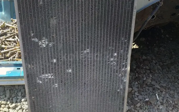 Радиатор кондиционера ниссан цефиро а32 за 15 000 тг. в Костанай