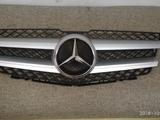 Решетка радиатора Mercedes-Benz GLK (X204) дорестайлинг за 70 000 тг. в Алматы