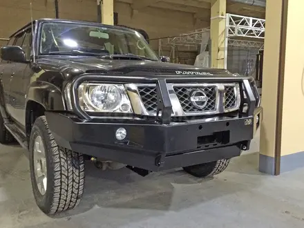 Бампер РИФ передний Nissan Patrol Y61 2004 + за 398 000 тг. в Алматы – фото 6