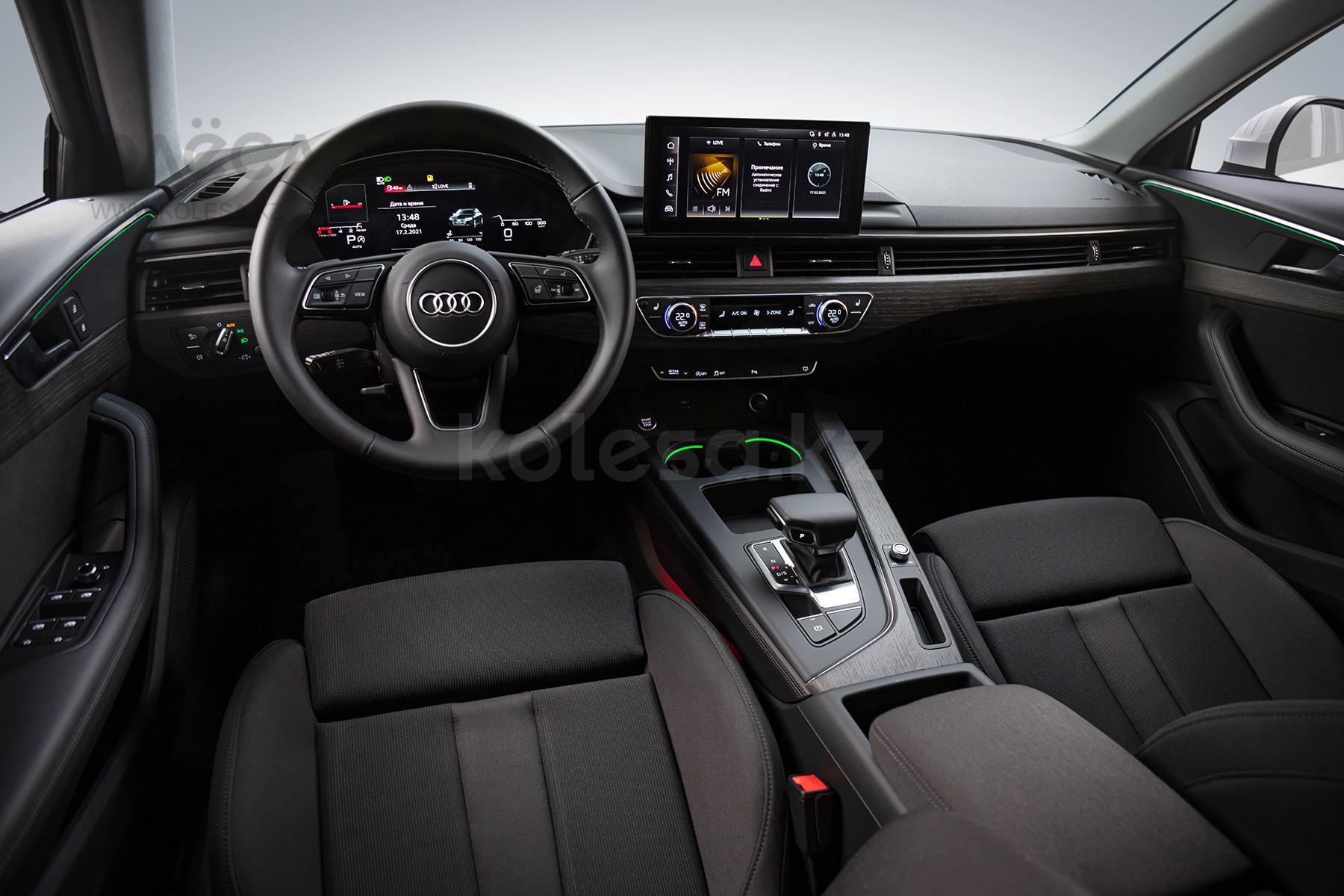 Audi A4 D класса 2021 года