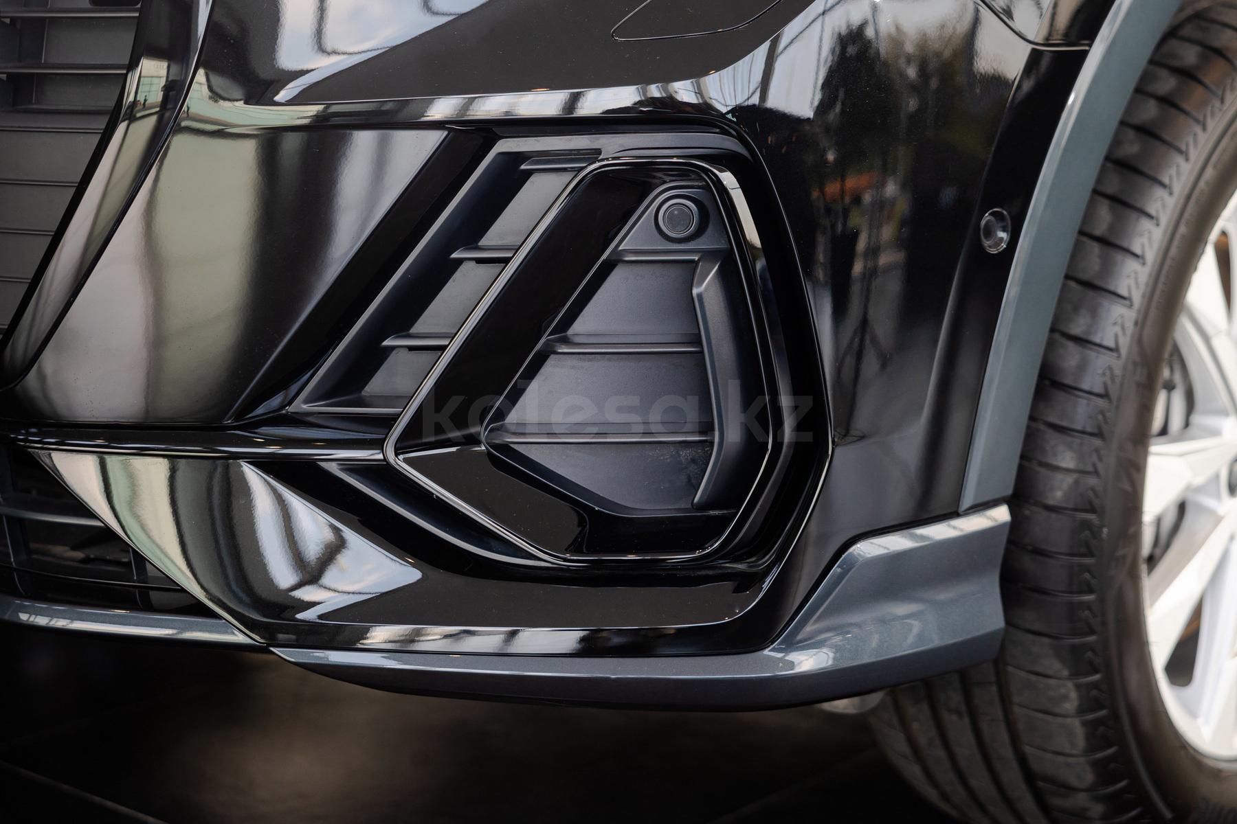 Audi Q3 SUV 2021 - н.в. года от 27 660 000 тенге