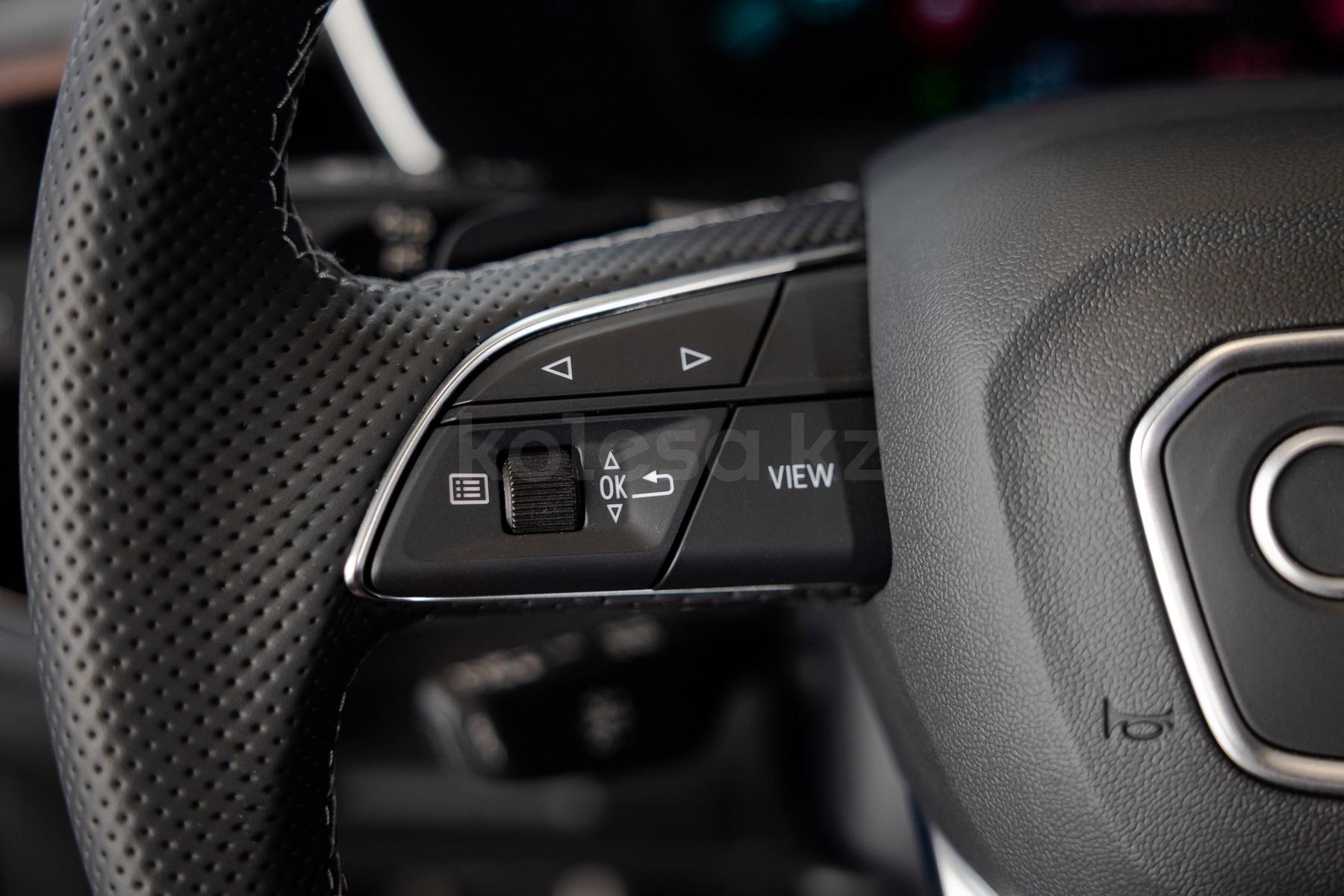 Audi Q3 SUV 2021 - н.в. года от 27 660 000 тенге