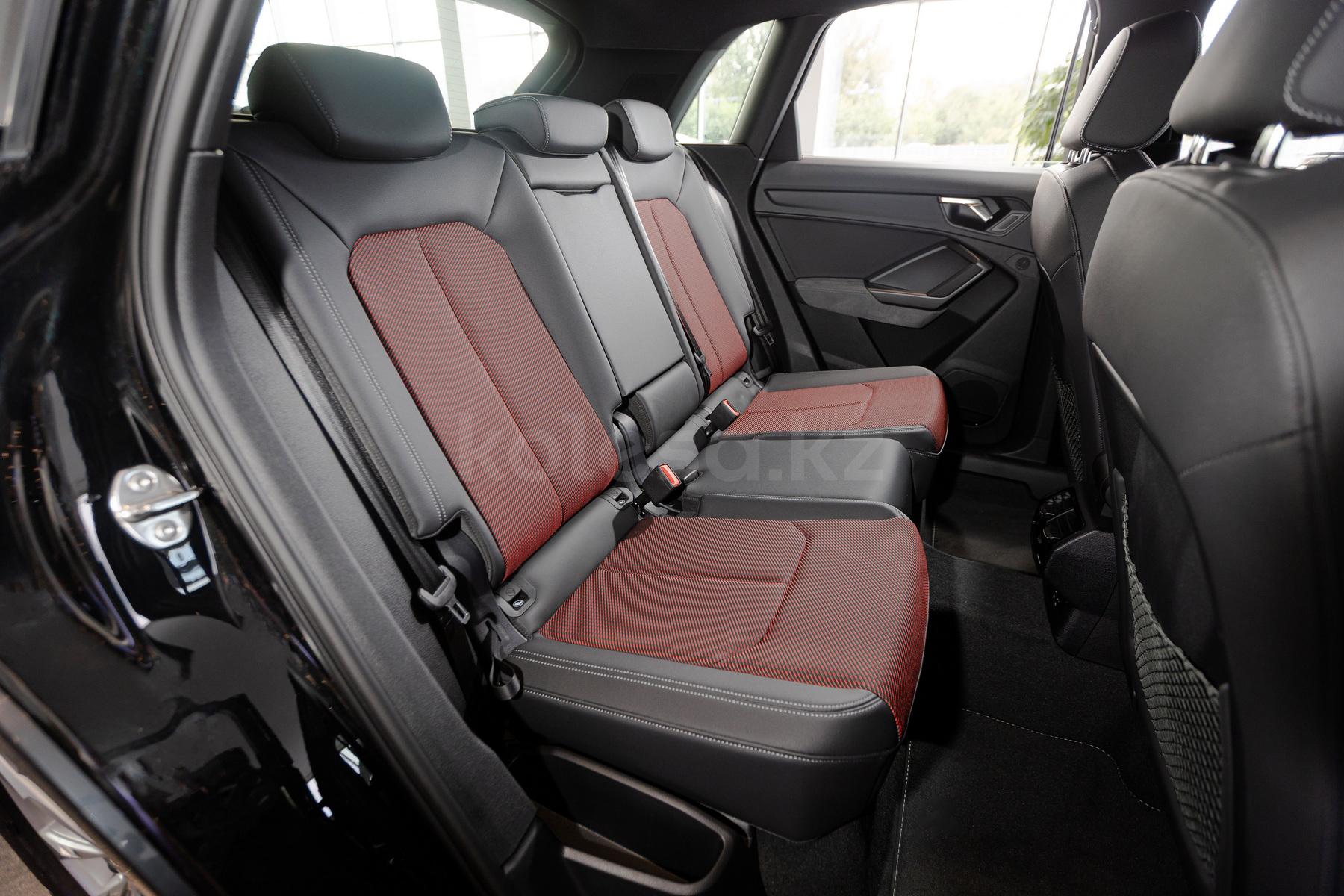 Audi Q3 SUV 2021 - н.в. года от 27 660 000 тенге