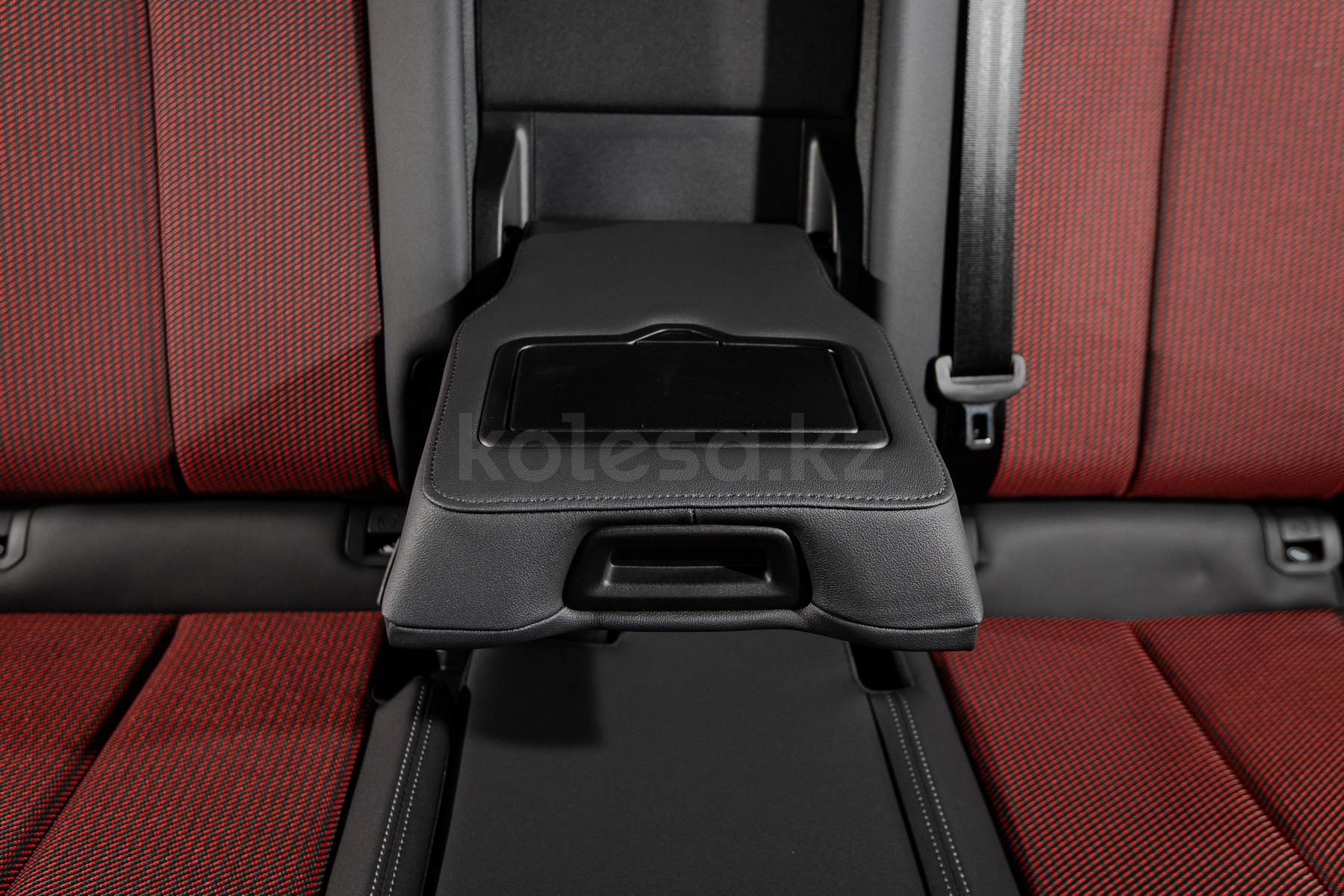 Audi Q3 SUV 2021 - н.в. года от 27 660 000 тенге