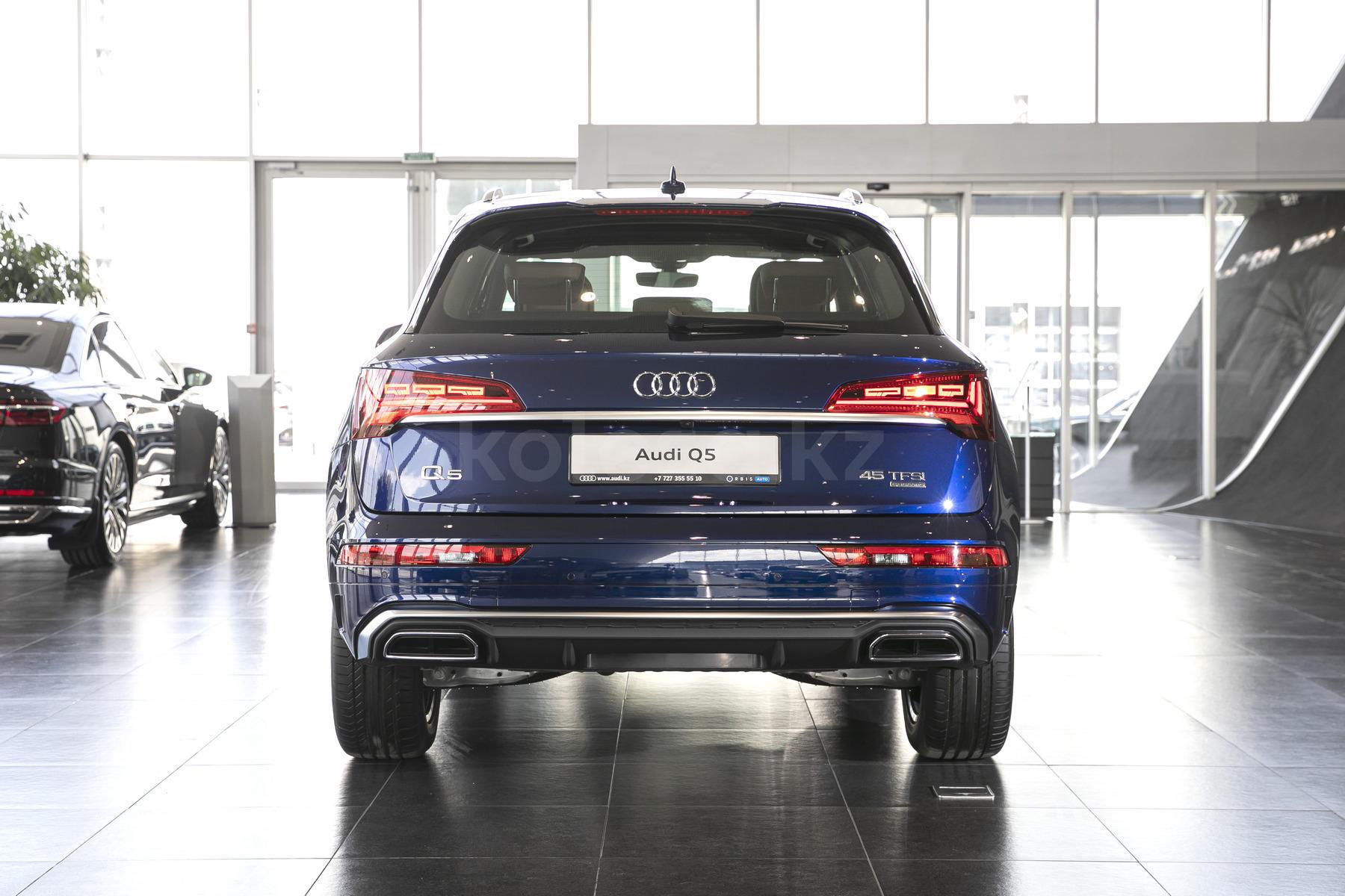 Audi Q5 SUV 2020 - н.в. года