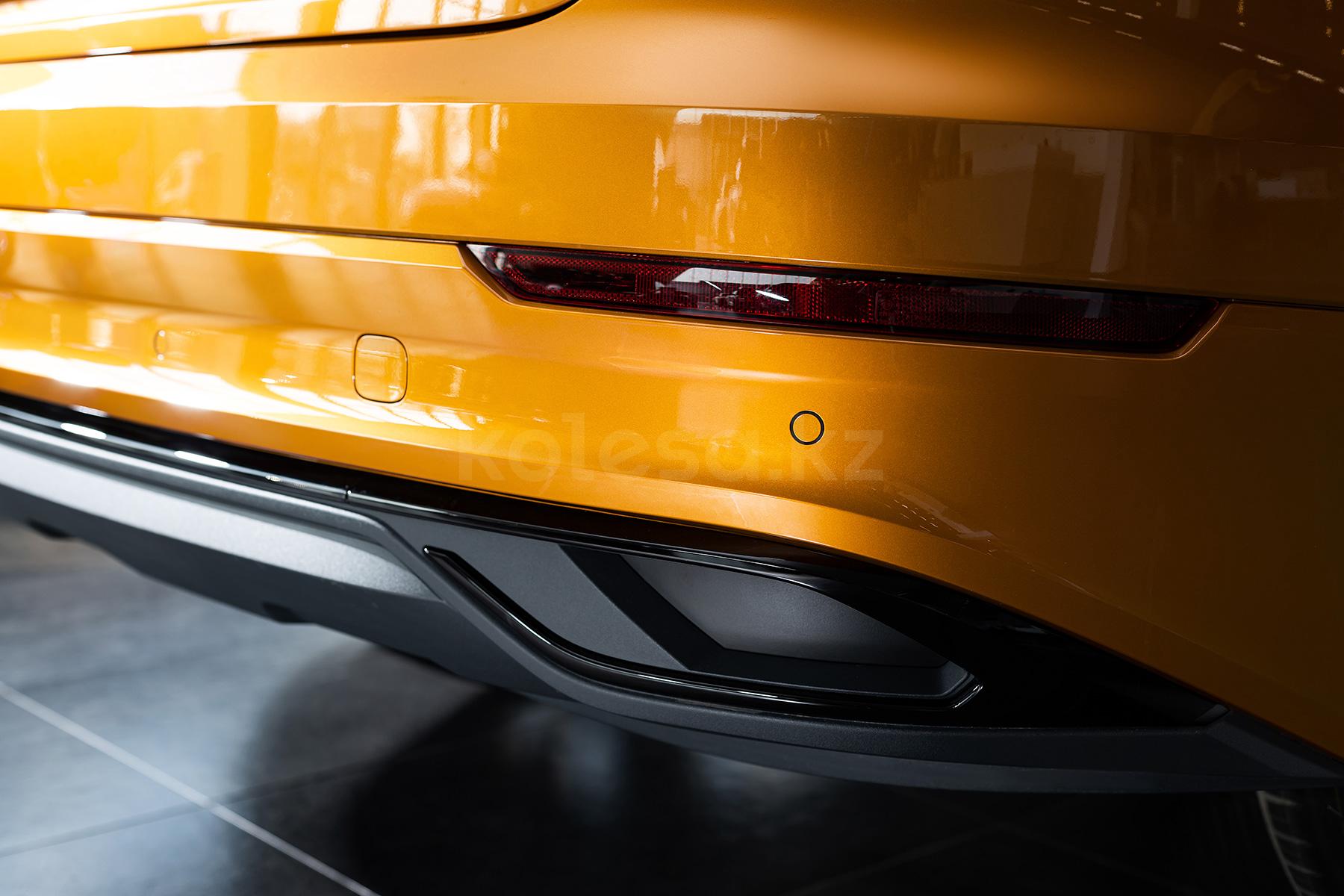 Audi Q8 SUV 2020 - н.в. года от 54 000 000 тенге