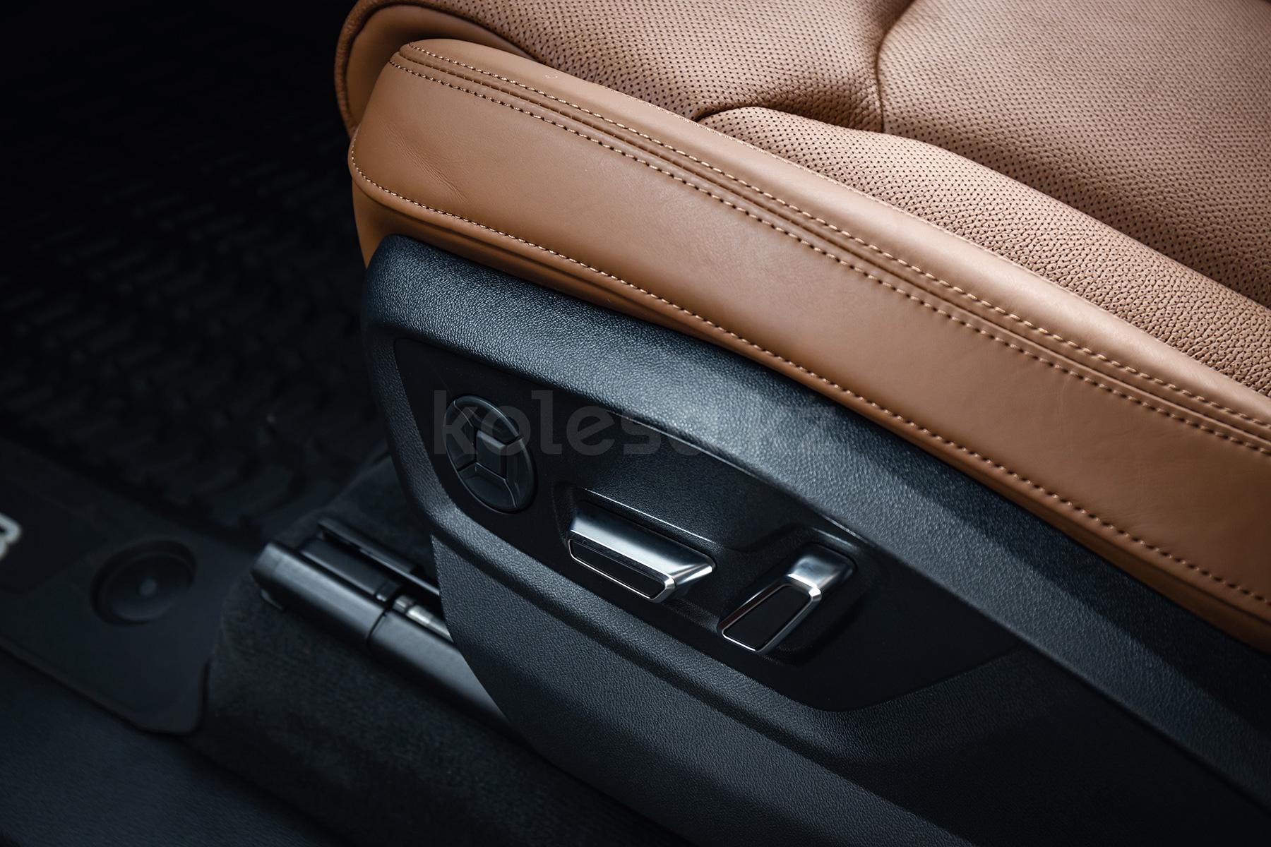 Audi Q8 SUV 2020 - н.в. года от 54 000 000 тенге