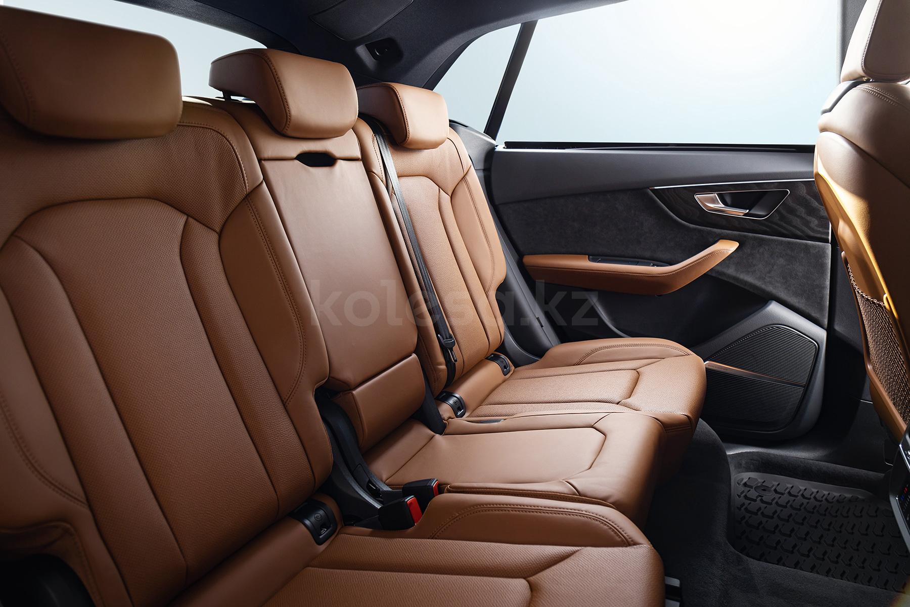 Audi Q8 SUV 2020 - н.в. года от 54 000 000 тенге