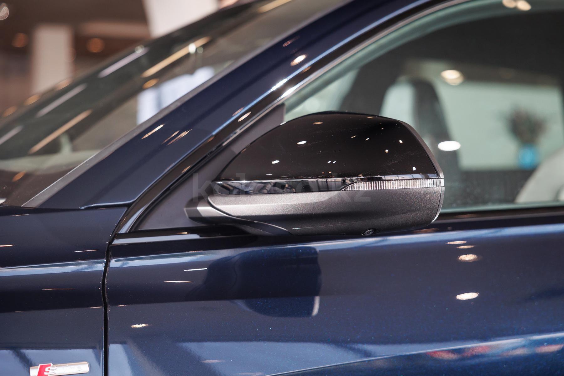 Audi Q8 SUV 2023 - н.в. года от 56 000 000 тенге