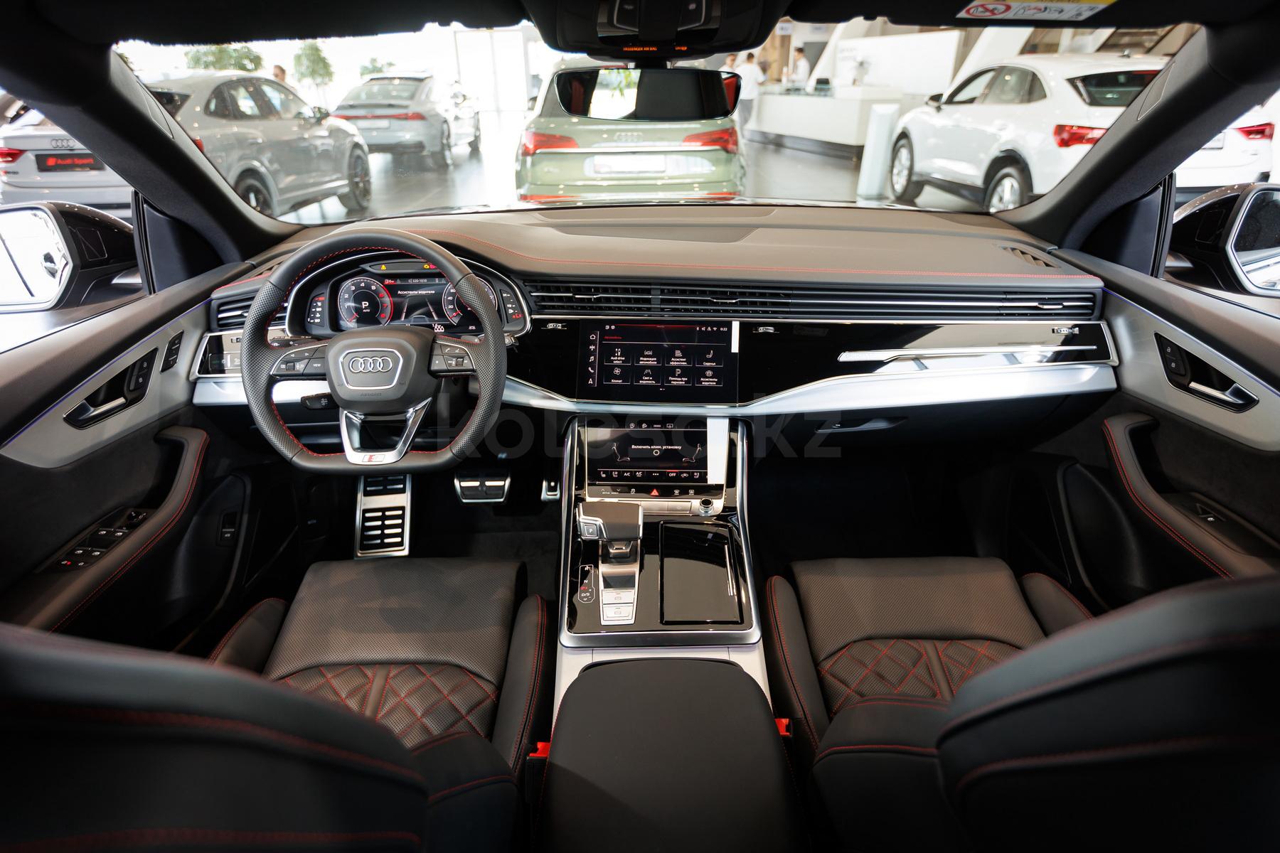 Audi Q8 SUV 2023 - н.в. года от 56 000 000 тенге
