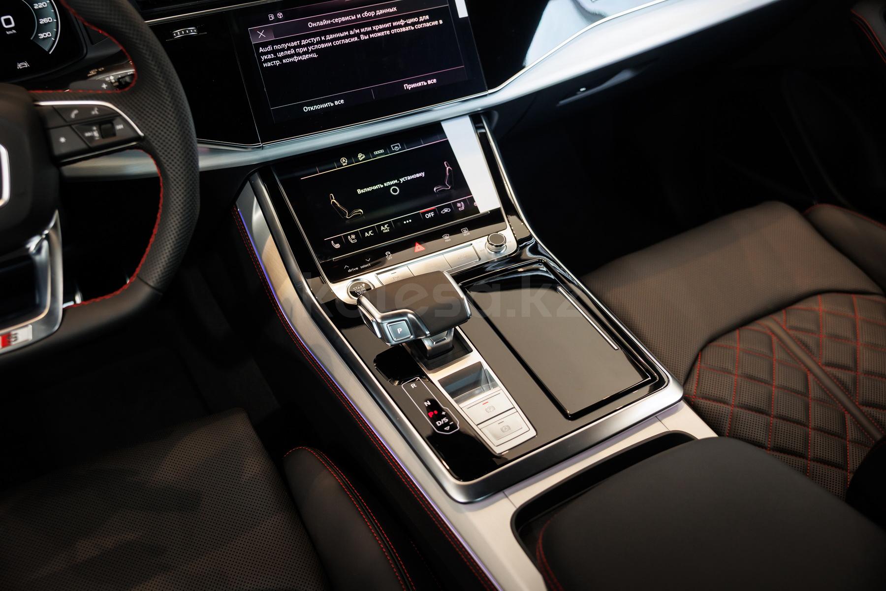 Audi Q8 SUV 2023 - н.в. года от 56 000 000 тенге