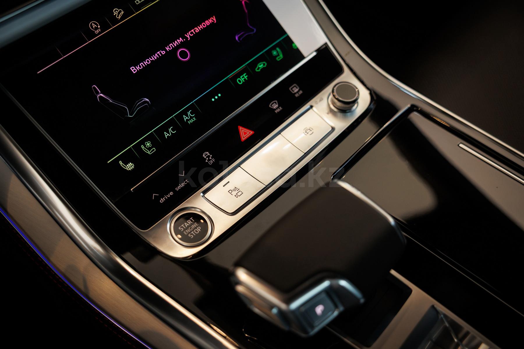 Audi Q8 SUV 2023 - н.в. года от 56 000 000 тенге