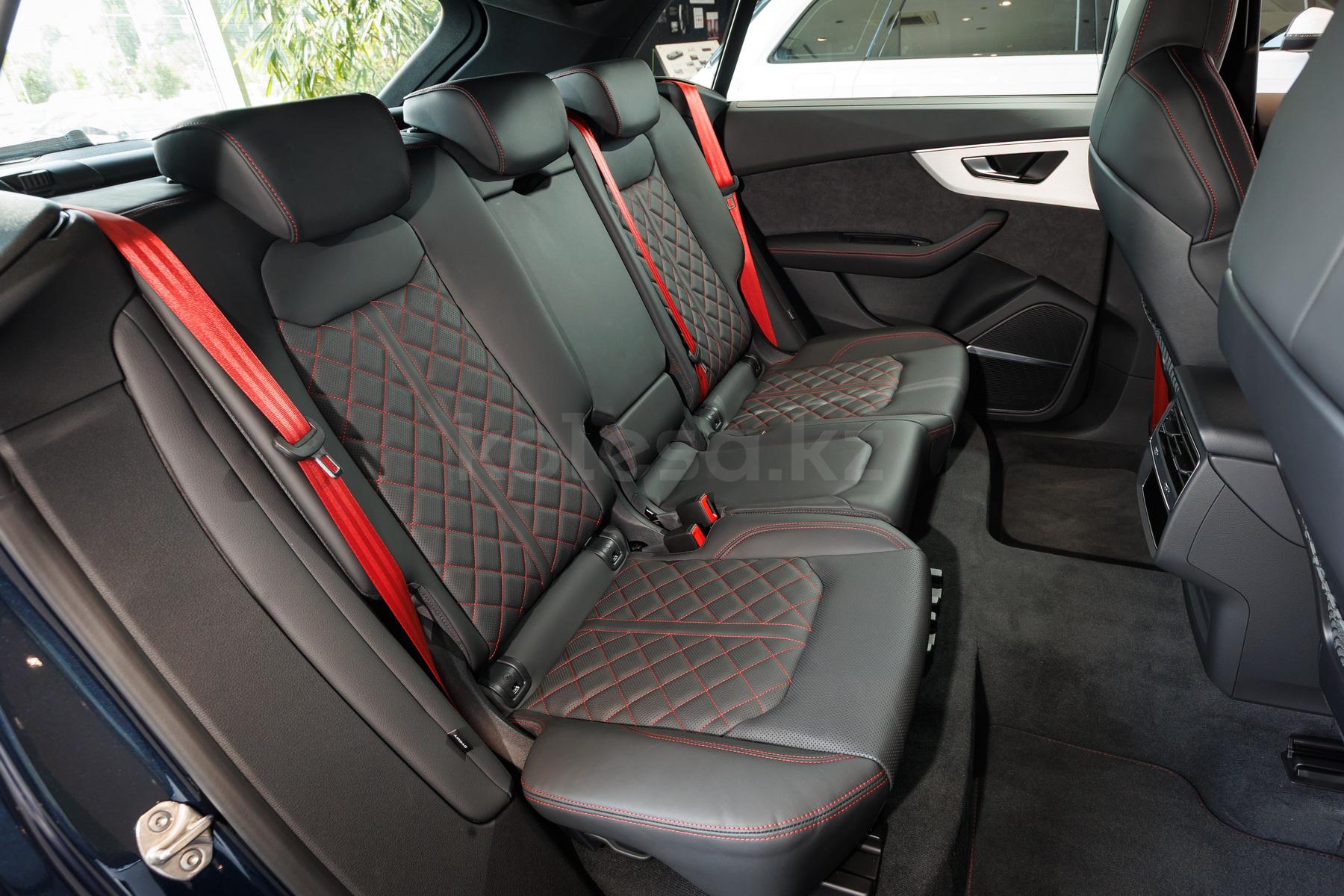 Audi Q8 SUV 2023 - н.в. года от 56 000 000 тенге