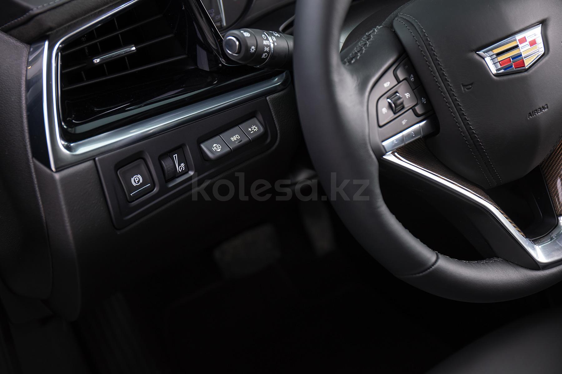 Cadillac XT6 SUV 2020 - н.в. года