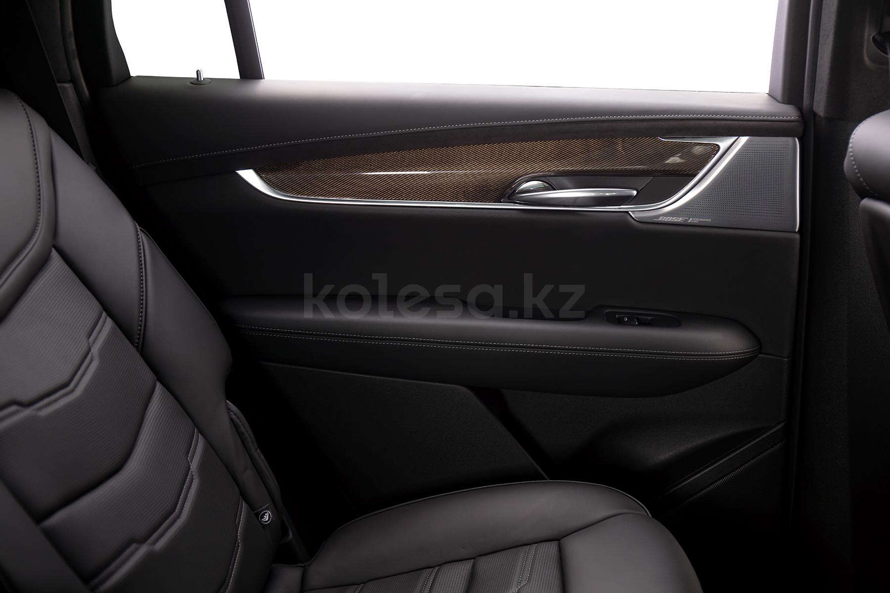 Cadillac XT6 SUV 2020 - н.в. года
