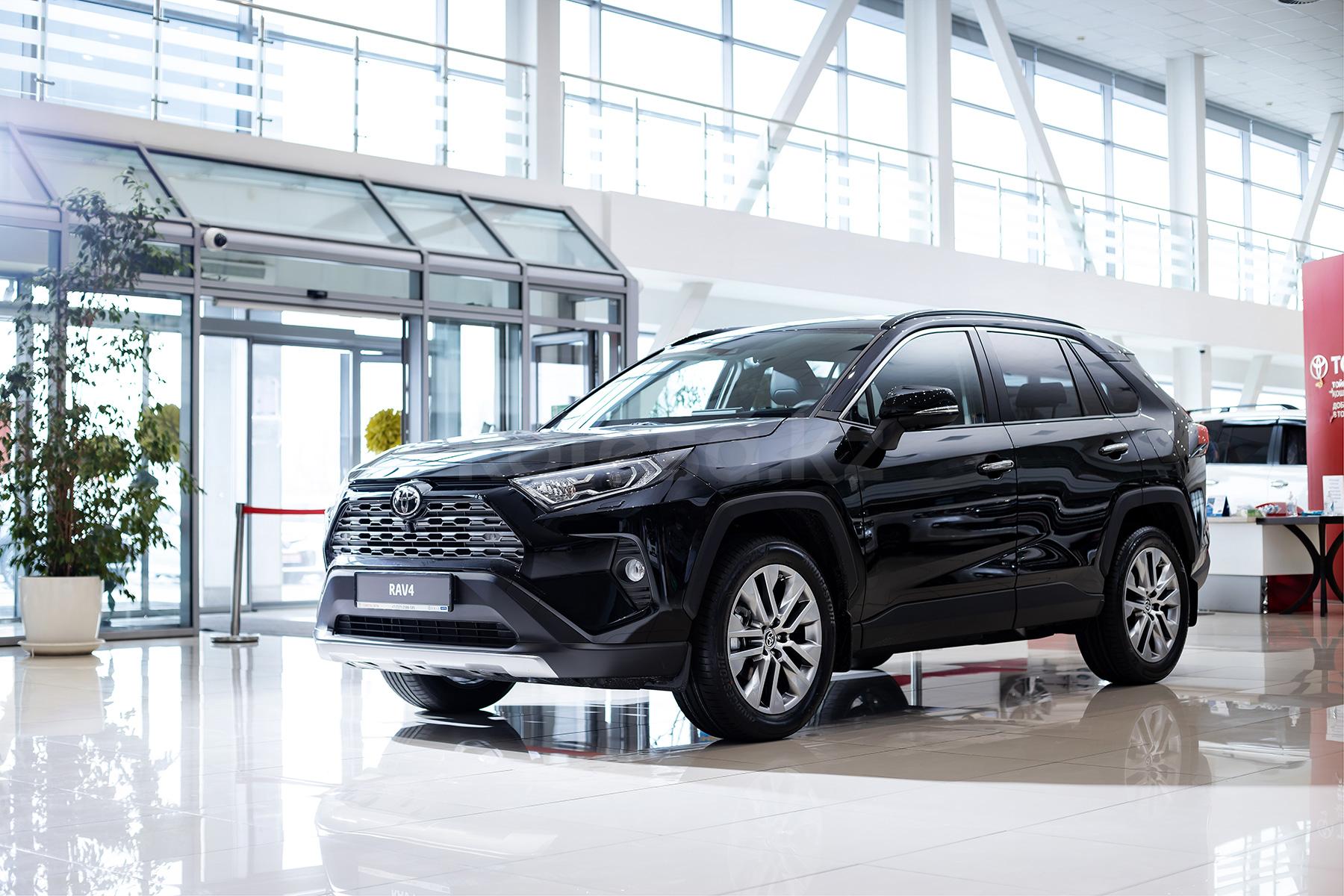 Toyota RAV4 SUV 2018 - н.в. года от 14 100 000 тенге