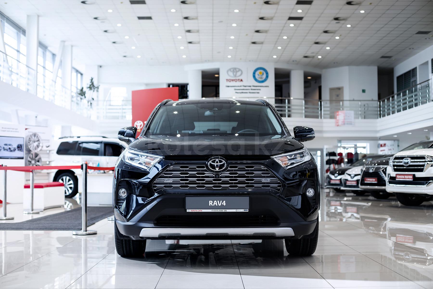 Toyota RAV4 SUV 2018 - н.в. года от 14 100 000 тенге