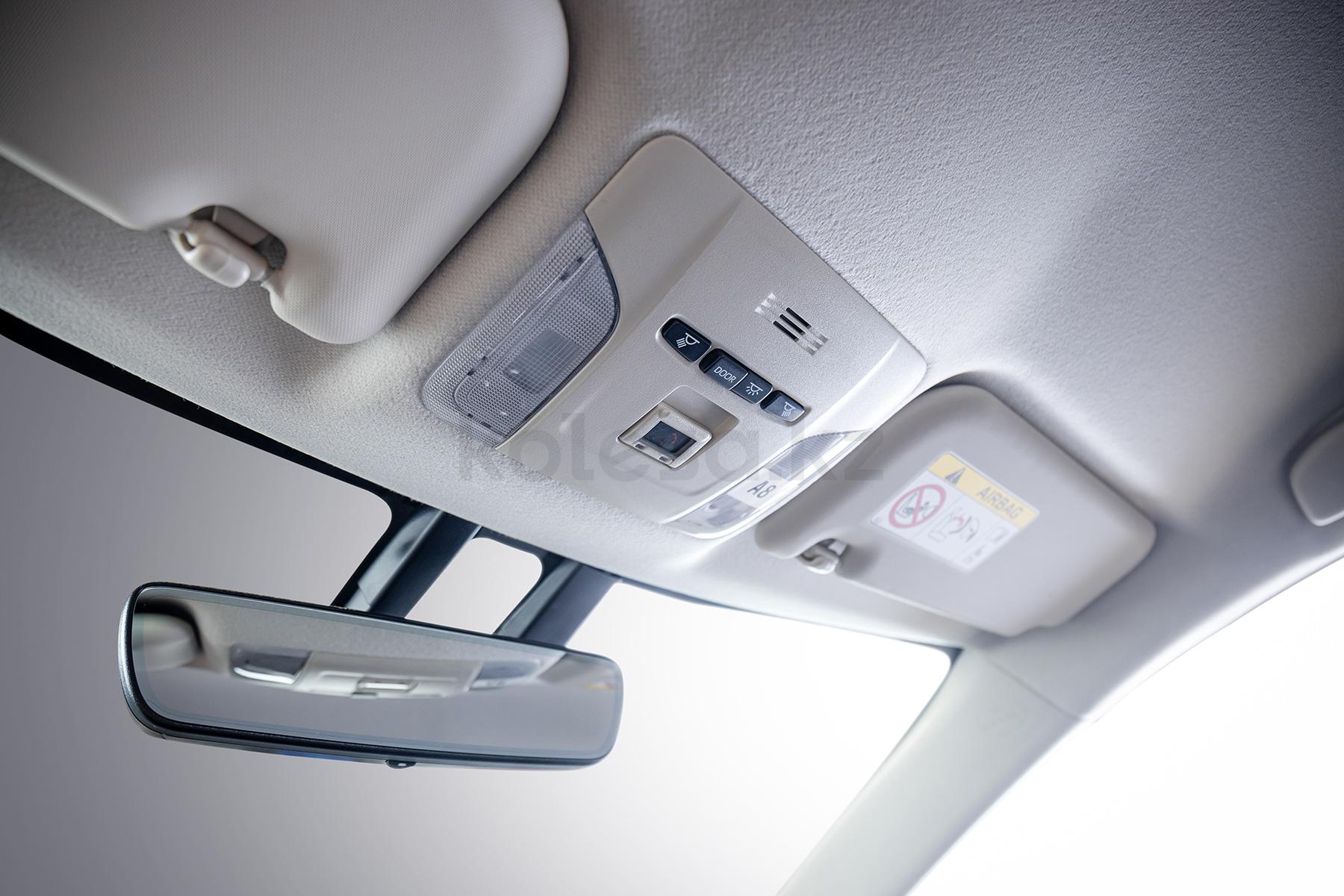 Toyota Corolla C 2018 - н.в. года от 13 890 000 тенге