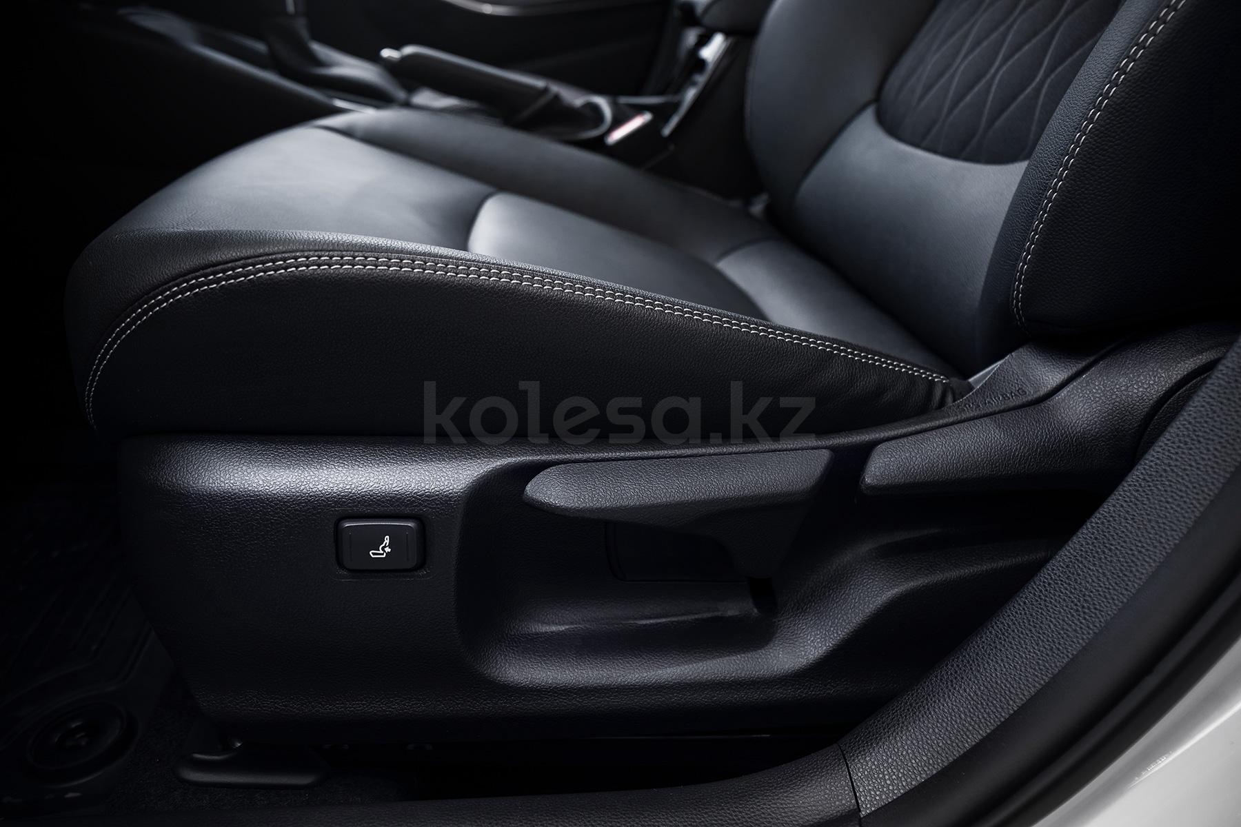 Toyota Corolla C 2018 - н.в. года от 13 890 000 тенге