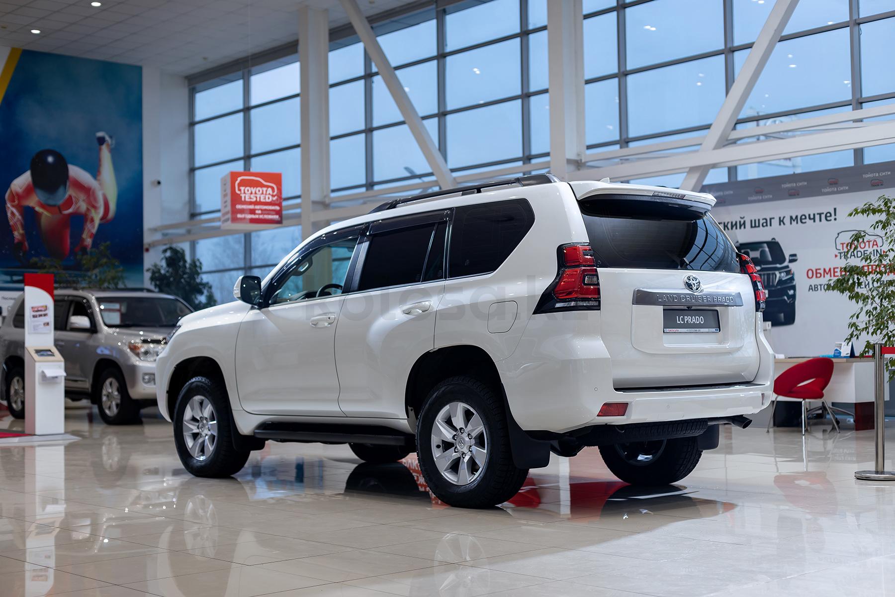 Toyota Land Cruiser Prado J150 SUV 2017 - 2024 года