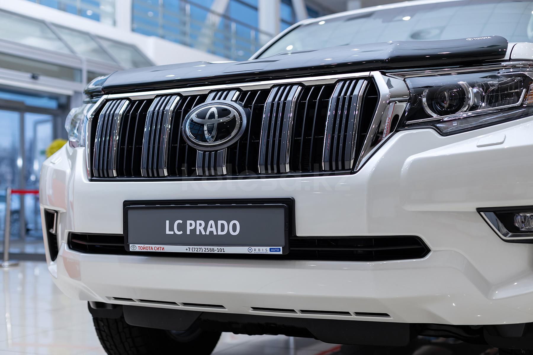Toyota Land Cruiser Prado J150 SUV 2017 - 2024 года