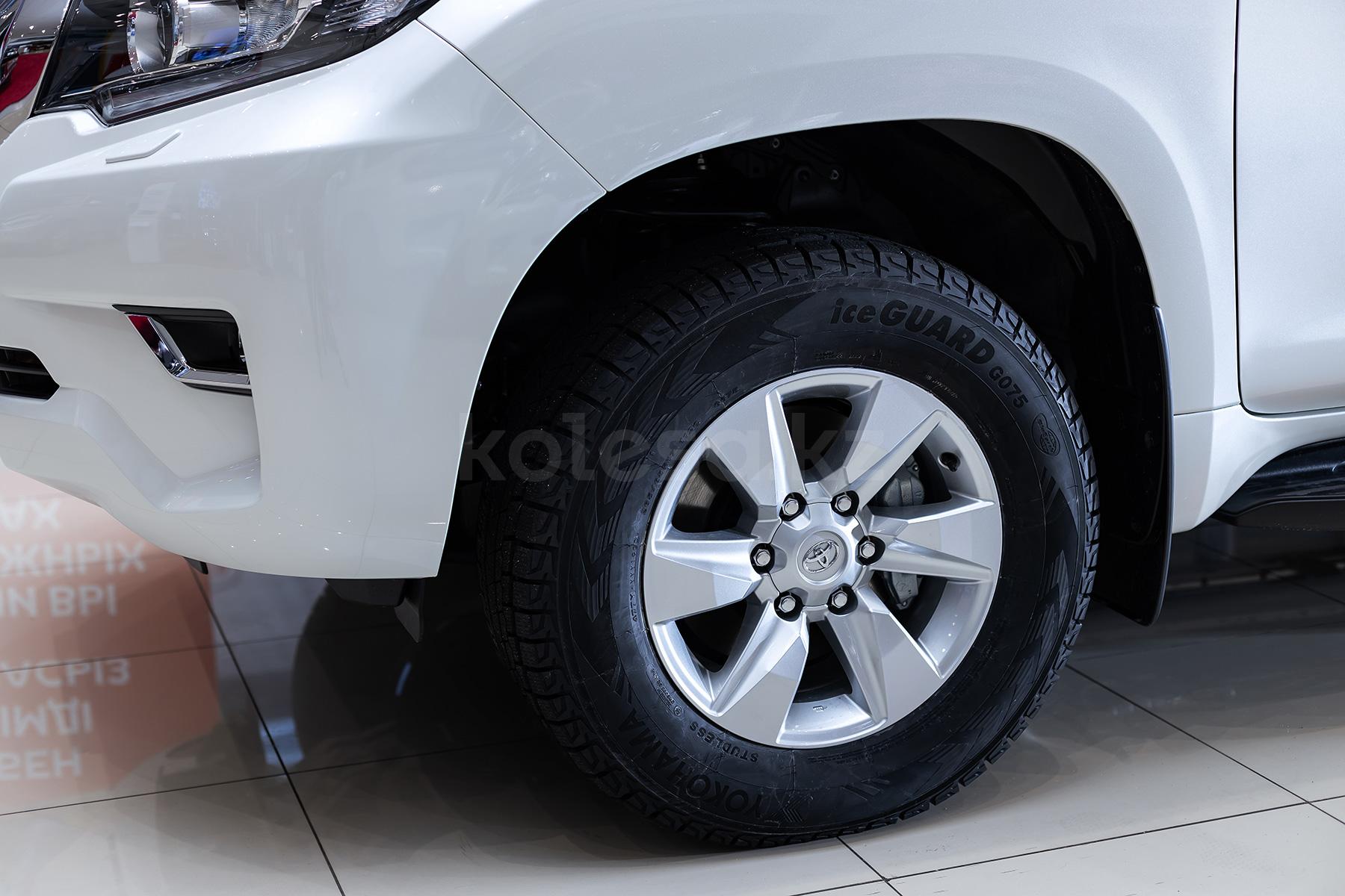 Toyota Land Cruiser Prado J150 SUV 2017 - 2024 года
