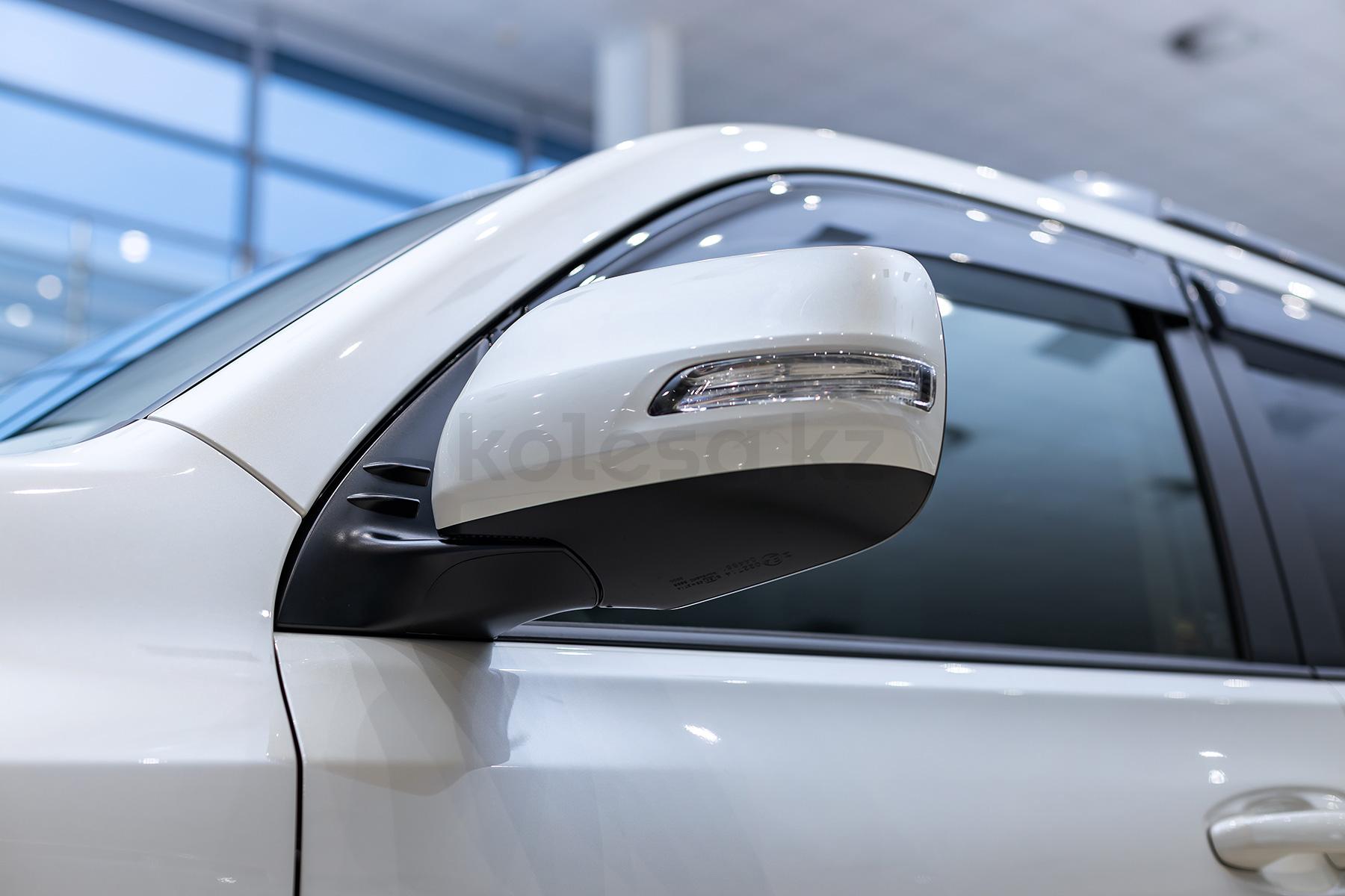 Toyota Land Cruiser Prado J150 SUV 2017 - 2024 года