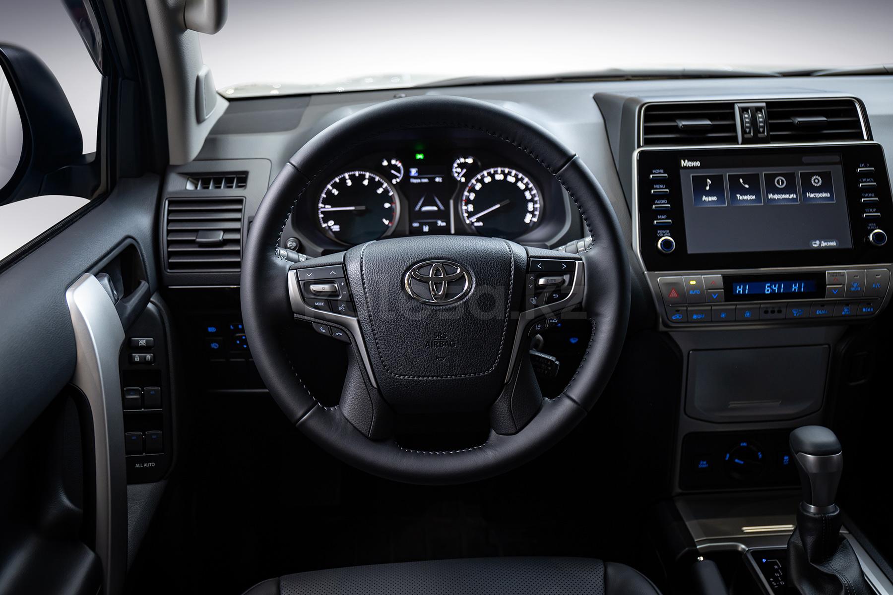 Toyota Land Cruiser Prado J150 SUV 2017 - 2024 года