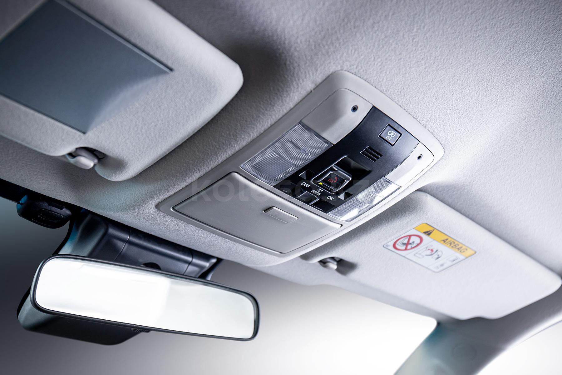 Toyota Land Cruiser Prado J150 SUV 2017 - 2024 года