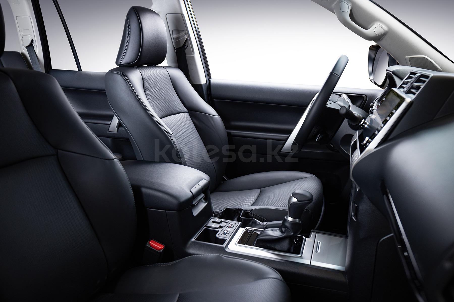 Toyota Land Cruiser Prado J150 SUV 2017 - 2024 года