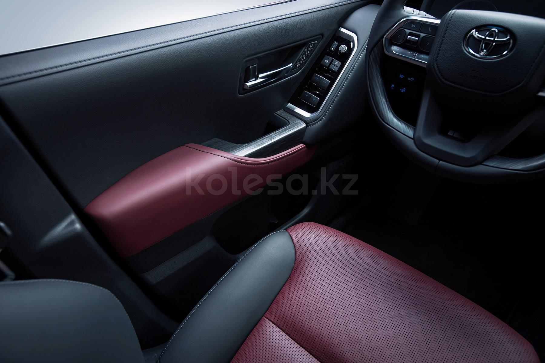 Toyota Land Cruiser SUV 2021 - н.в. года от 51 500 000 тенге