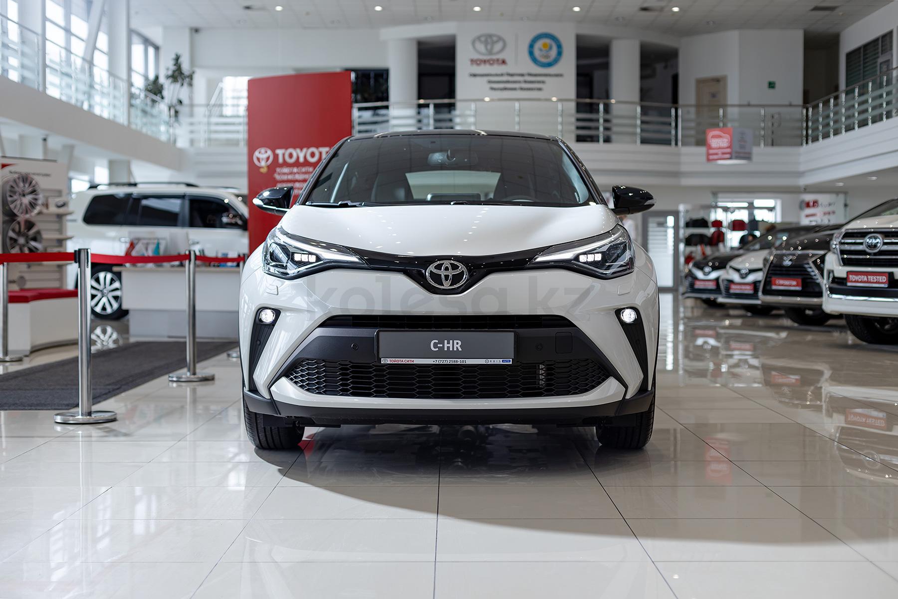 Toyota C-HR SUV 2019 - 2023 года