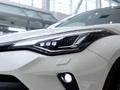 Toyota C-HR SUV 2019 - 2023 года