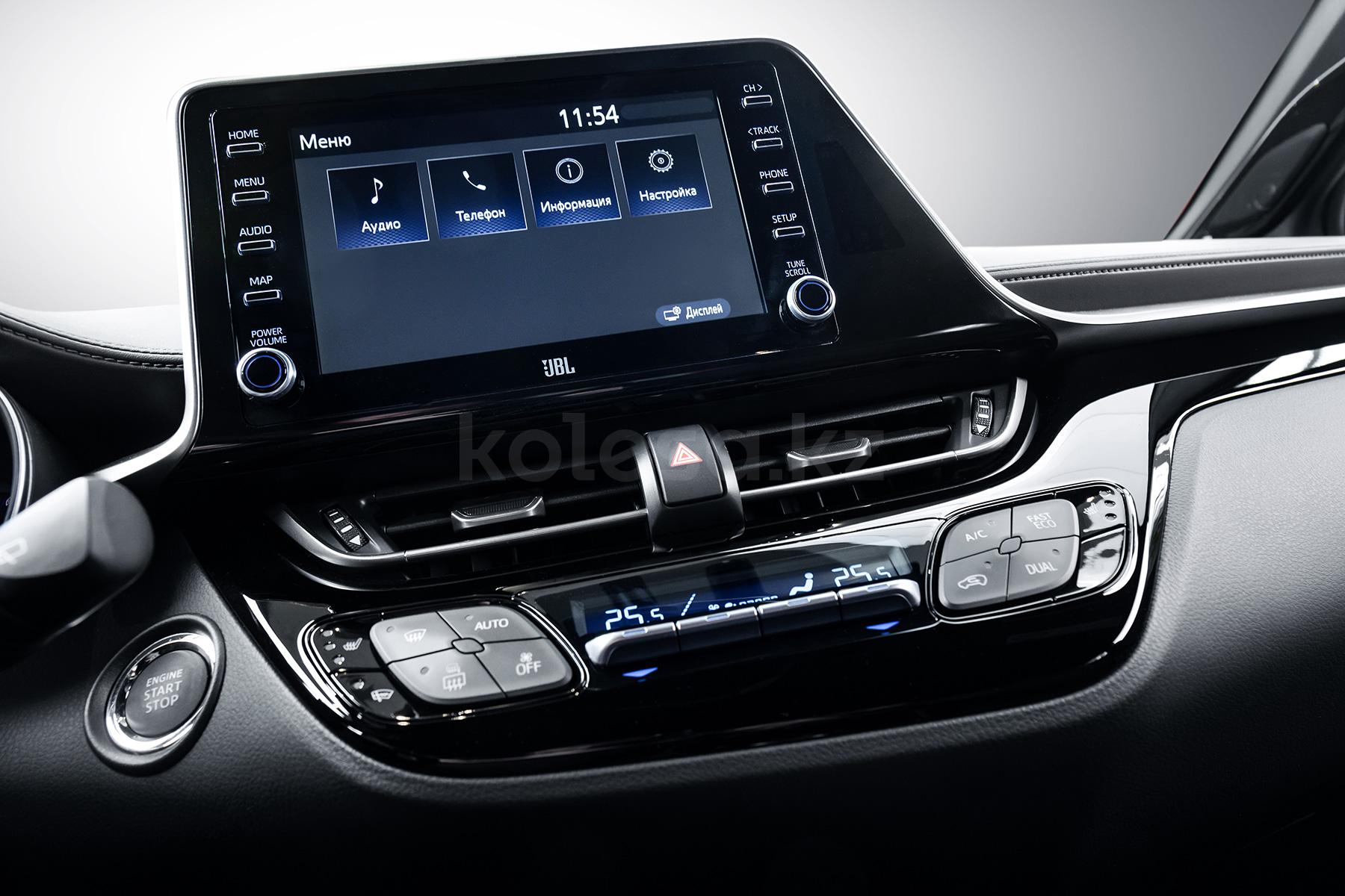 Toyota C-HR SUV 2019 - 2023 года