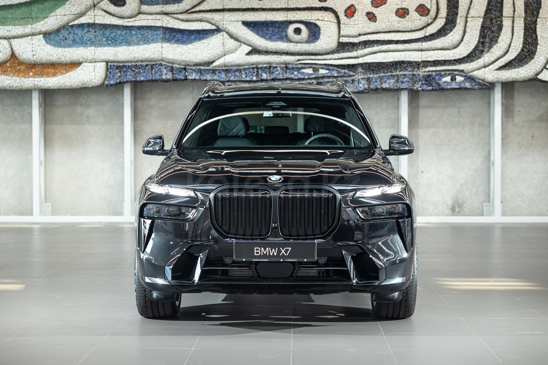 BMW X7 SUV 2022 - н.в. года от 30 000 000 тенге