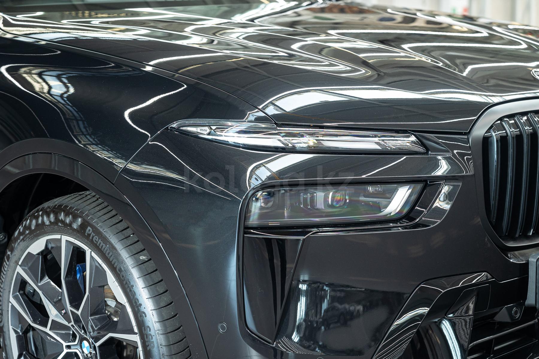 BMW X7 SUV 2022 - н.в. года от 55 000 000 тенге