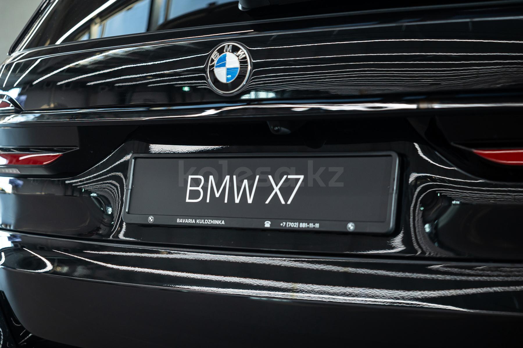 BMW X7 SUV 2022 - н.в. года от 55 000 000 тенге