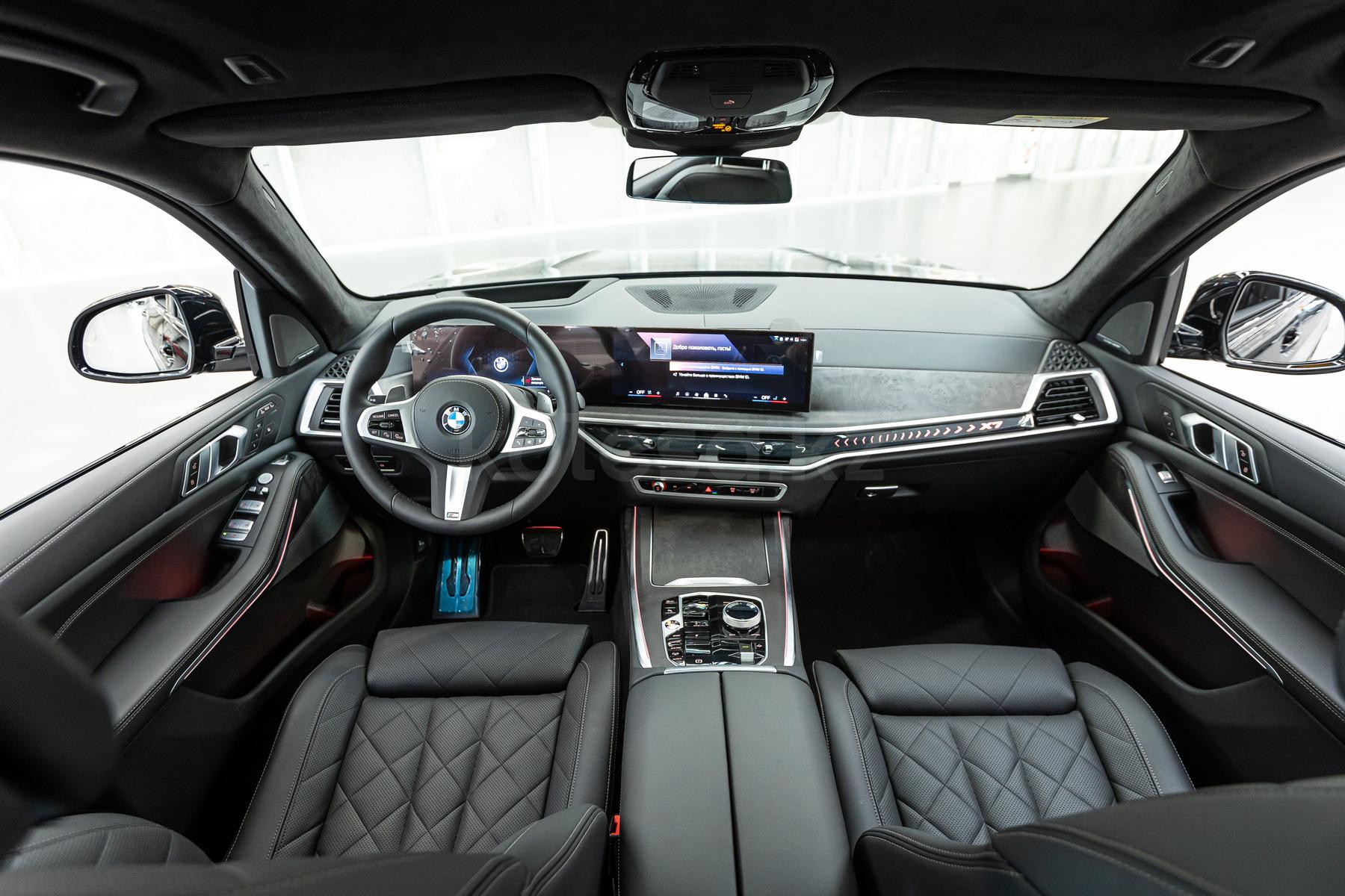 BMW X7 SUV 2022 - н.в. года от 55 000 000 тенге