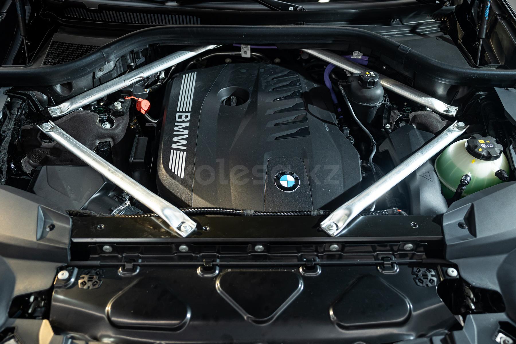 BMW X7 SUV 2022 - н.в. года от 55 000 000 тенге