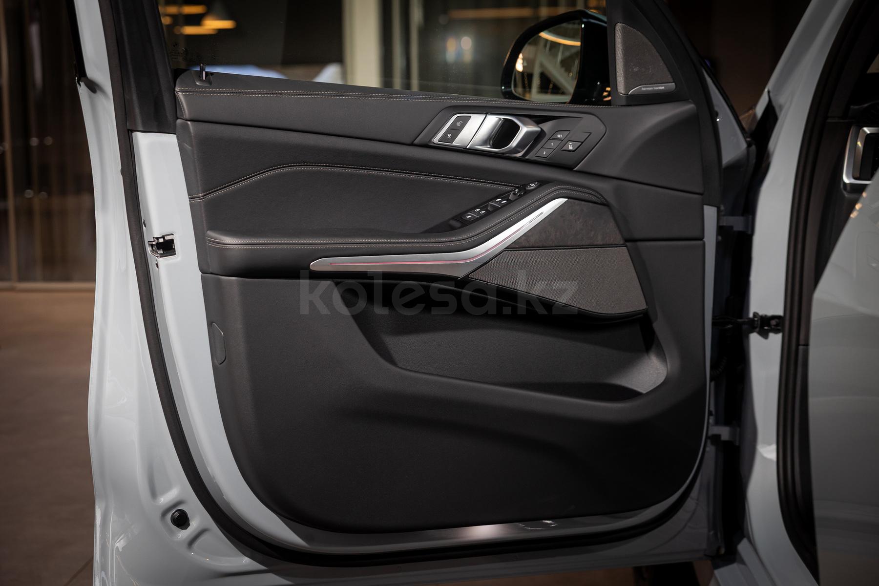BMW X5 SUV 2023 - н.в. года от 49 000 000 тенге
